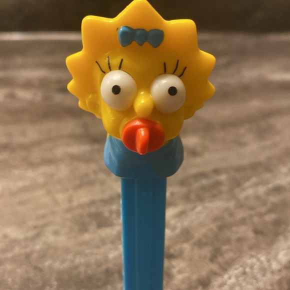 *3 for $10* Maggie Simpson Pez Dispenser - Blue Stem - Picture 5 of 6